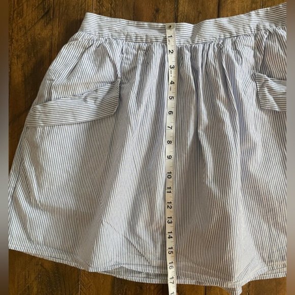Gap skirt. - Picture 4 of 8